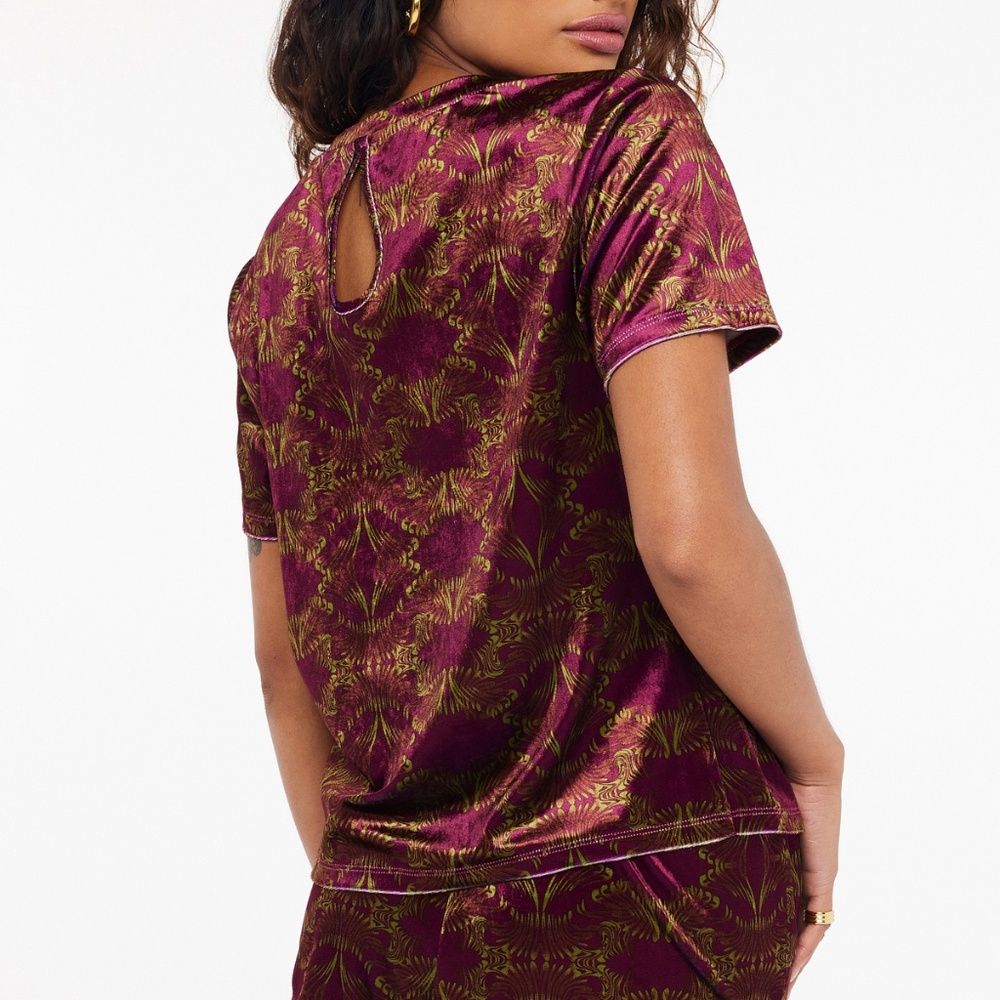 Savage Fenty Purple PSYCHEDELIC VELVET Top Size S Short Sleeve Casual T-Shirt